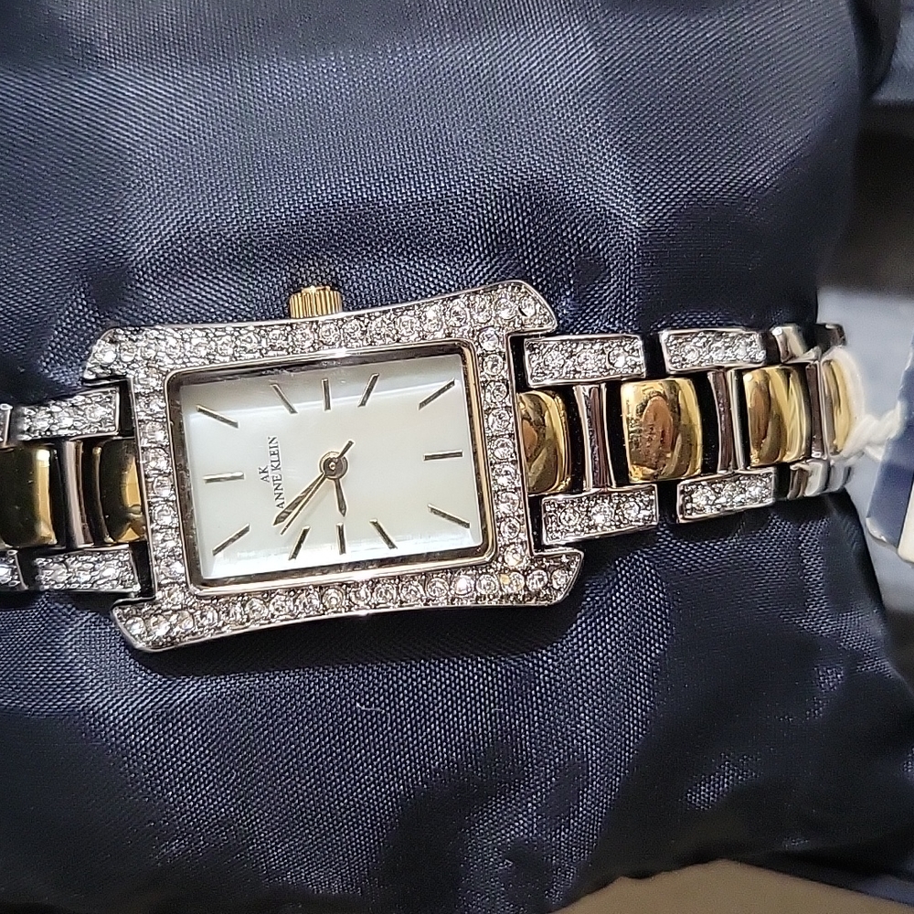 Glamor Watch